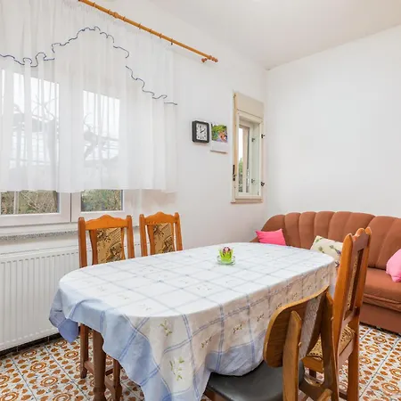 Apartment Lovely Apartment In Fazana With Kitchen