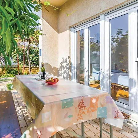 Lovely Apartment In Fazana With Kitchen Fazana