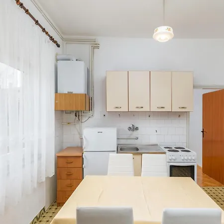 Apartment Lovely Apartment In Fazana With Kitchen